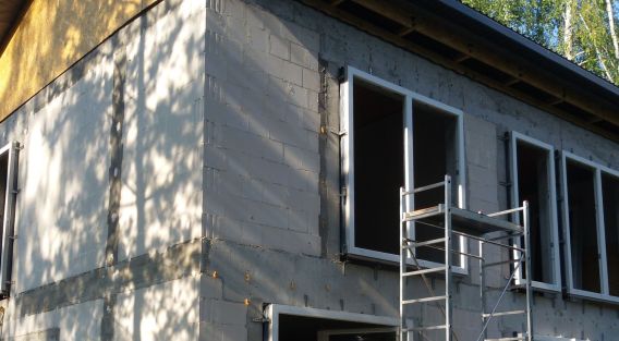 Installation of windows in a passive house
